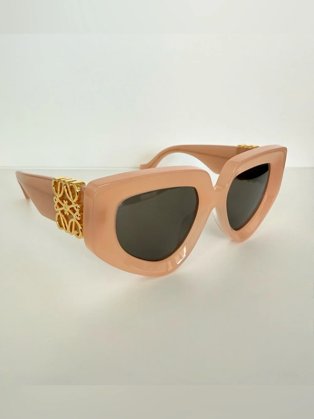 NEW!!! Loewe women sunglasses LW40154U 72E Authentic
